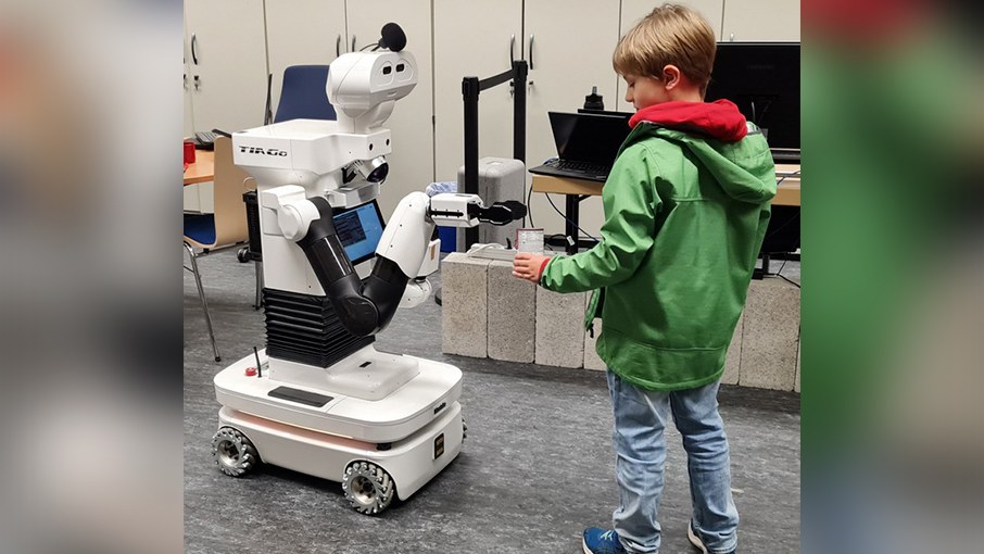Die Informatik öffnet ihre Türen bei der Nacht der Technik Bonn/Rhein-Sieg 2023