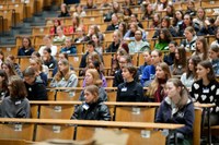 Über 120 Schülerinnen waren beim MINT-Tag 2025 dabei.
