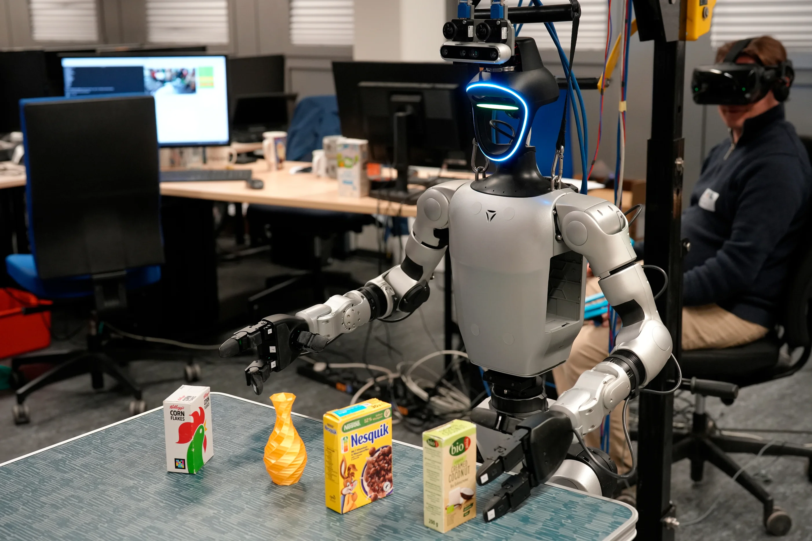 Humanoide Roboter sind dem menschenähnlichen Körper nachempfunden – so wie dieses Exemplar der AG Autonome Intelligente Systeme.