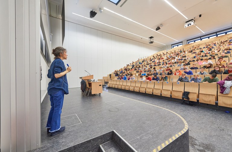 uni_vl_hoersaal_090118_10.jpg