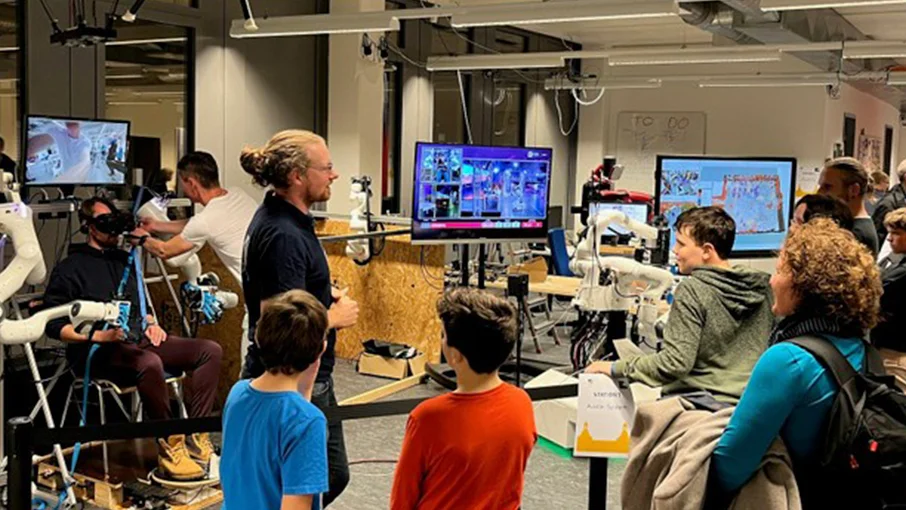 The Institute of Computer Science opens its doors at the Bonn-Rhein-Sieg Night of Technology 2023