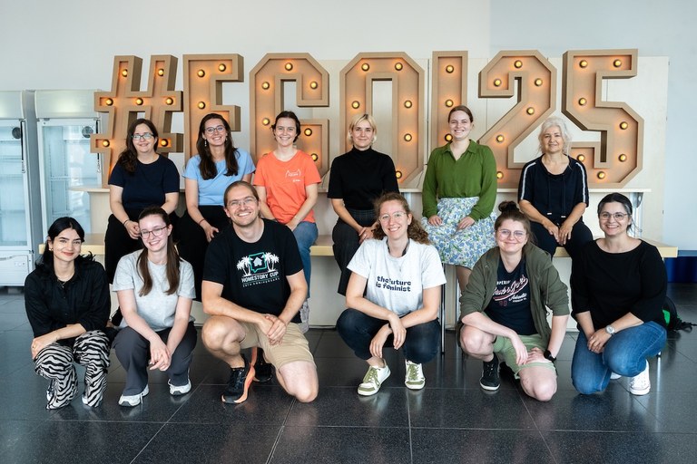 Special thanks to the many hard-working hands from Bonn's computer science department who made the opening possible!