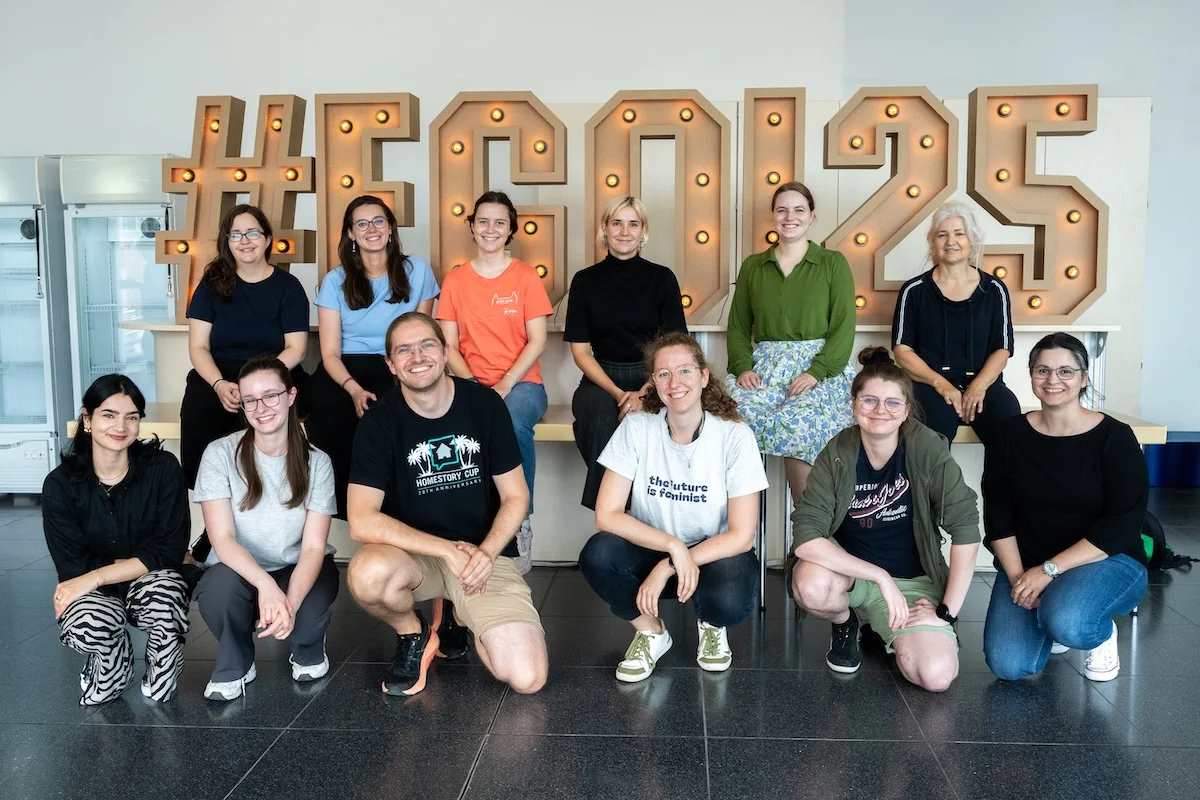 Special thanks to the many hard-working hands from Bonn's computer science department who made the opening possible!