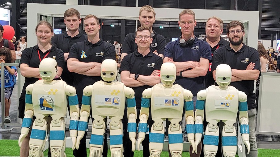 teaser_humanrobots.jpg