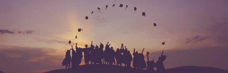 service_alumni.jpg